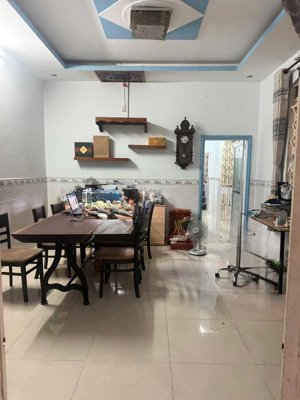 bán nhà cấp 4 đt: 4,7 x 17,5m2 hẻm xe hơi đường tây hoà phước long a q9