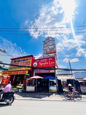 cực hiếm, bán nhà góc 2mt đường số 8, hẻm hông 6 mét, ngang 5,5 x 22, nhà 4 tầng mới, giá 16 tỷ