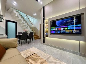 chính chủ cần bán nhà 2 tầng mới tại k528 ông ích khiêm,hải châu, gần bigc - đà nẵng