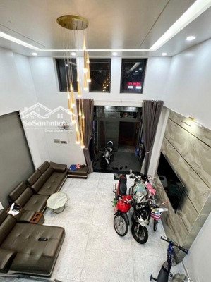 chủ giảm 4, 2 còn 8,3 -mtkd 4 tầng - 70m - ngay khu cityland đường số 9 p16 gv