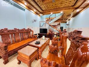 MẶT TIỀN KINH DOANH TRƯƠNG VĂN VĨNH – TRUNG TÂM DĨ AN