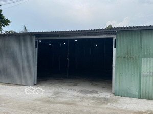 cho thuê kho, nhà xưởng tại 69/5a ấởng tại 69/5a ấp 4 xã xuân thới thượng, hóc môn, 15 triệu, 400m2