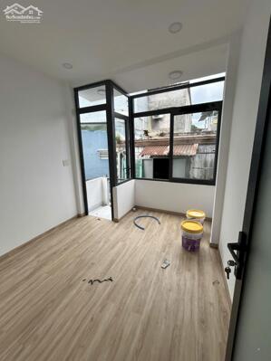 BÁN NHÀ NHỎ XINH,ĐƯỜNG TRẦN XUÂN SOẠN,TÂN HƯNG QUẬN 7, 2 TẦNG,19M2(3.2X6), 2 PN-GIÁ 2.7 TỶ