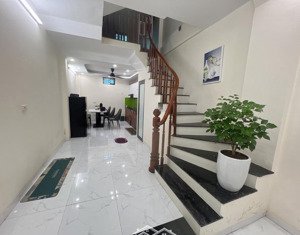 bán căn nhà đẹp trung tâm hà đông- thoáng sáng hiện đại, ở ngay dt 38m - 4 tầng -6.8tỷ lh0962797596