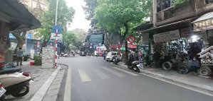 bán nhà phố hàng cá, hoàn kiếm, dt 50m2/mt 3,2m/4 tầng, ô tô 10m, dòng tiền, giá 45 tỷ.