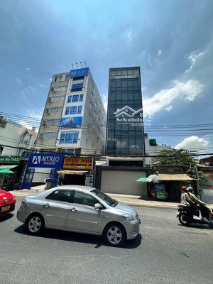 quận bình thạnh: toà nhà văn phòng full công năng