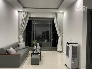 chính chủ cho thuê căn hộ 2 pn view landmark 81