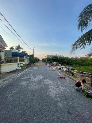 siêu hót tân thành, dương kinh. đầu ngõ 183 tân thành cực đẹp - cách trục chính 30m
- diện tích