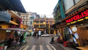 hiếm!bán nhà phố mã mây, hoàn kiếm, dt 136/mt 6m/4 tầng, ô tô 8m, dòng tiền, giá 129 tỷ.