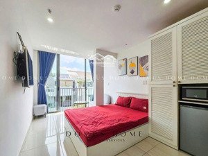 cho thuê căn hộ ban công 30m2 quận 10 gần đại học kinh tế ueh, huflit, vạn hạnh mall, hoa sen, hce