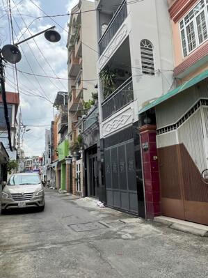 Bán nhà gần Metro Cách Mạng Tháng 8 Tân Bình, giáp Q10, 4 Tầng, ngang 4.5m, 63m3, hẻm xe hơi, gần mặt tiền, nhỉnh 10 tỷ