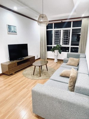 bán căn hộ hoàng anh gia lai 2pn tầng cao view hồ