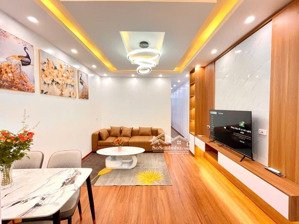 nhà tập thể đh sư phạm 120m2 có 3 ngủ 2wc cực kỳ đẹp 4.65 tỷ