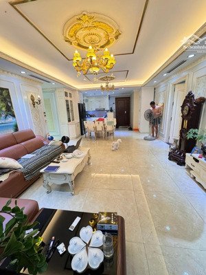 bán căn hộ chung tư tân hoàng minh hoàng cầu dt 126.1m2 tầng9 giá 18.35 tỷ tl