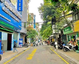 BÁN GẤP NHÀ HỒNG HÀ TT BA ĐÌNH GIÁP RANH TÂY HỒ, HÒAN KIẾM DÂN XÂY 6,4 TỶ