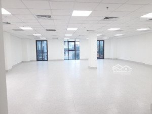 cho thuê văn phòng phố lạc long quân, tây hồ, hà nội, dtsd 220m2, thông sàn, giá 50tr/tháng