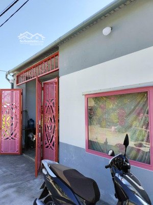 bán nhà 2 tầng mới 150m2, ngang 7m,bê tông oto đỗ nhà, gần chợ lệ trạch, xã hòa tiến, chỉ 1,xx tỷ