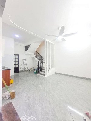 nhà đẹp ở luôn tặng nội thất gần chợ, trường gần kđt vin đại mỗ