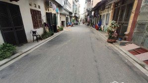 bán nhà c4 khu 918 phúc đồng 35m đường oto tránh chỉ 7 tỷ 3 còn tl. lh 