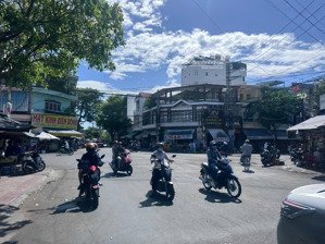 bán lô đất kèm nhà cấp 4 kinh doanh ngay đối diện chợ bình tân - phước long