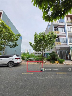 còn lại nền giá 3.8 tỉ *** ở khu này. phú hồng thịnh9- khu vip của dĩ an--gấp!!! 