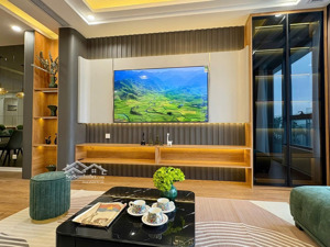 chính chủ bán căn 2 ngủ 86m bohemia 25 lê văn thiêm, full đồ, có slot oto.lh mtg)