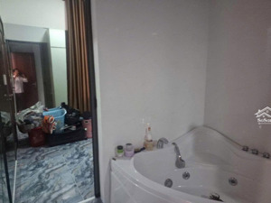 chính chủ bán nhà 3 tầng kiên cố, rộng rãi vị trí đẹp đường huỳnh tấn phát, quận 7