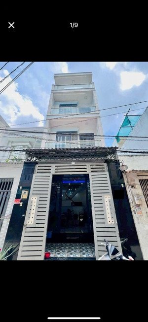 nhà đẹp 4pn 3wc
bán nhà 1/ chiến lược, tân tạo, bình tân
- dt: 5x16
- 1trệt + 2lửng +2lầu