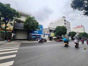 bán nhà mt 199 nguyễn văn luông, q6. dt công nhận: 56m2. 2 tầng. giá bán: 11.6 tỷ. lh: 