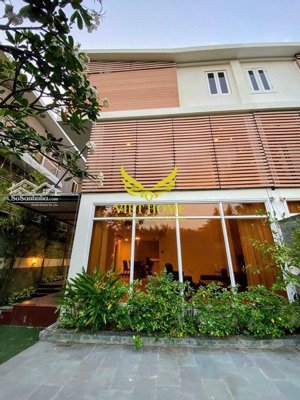 cho thuê villa nguyễn văn hưởng, 240m2, giá 75tr, hầm, trệt, 1 lầu, 3 pn, 4wc, full nt, bao pql