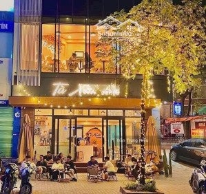 cho thuê nhà mặt phố nguyễn văn lộc, diện tích: 72m2x4tâng, mặt tiền: 4,5m, giá thuê: 57 triệu