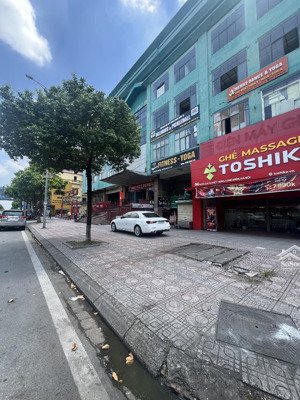 hạ sốc 4 tỷ -bán nhà phố hoa lâm -việt hưng -110m2 -7 tầng thang máy -kinh doanh làm văn phòng