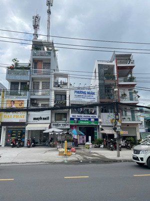 mặt tiền cmt8 , phường hoà hưng, - ngang 4.5 x 20m, đất 90m2, đã hết lộ giới - giá chỉ hơn 30 tỷ