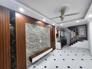 nhà phú lãm, hoàn thiện đẹp,32m5t giá 4ty7