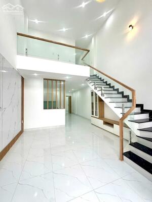 NHANH TAY. NHÀ GÁC LỬNG RẺ NHẤT KHU VỰC 1 tỷ4xx