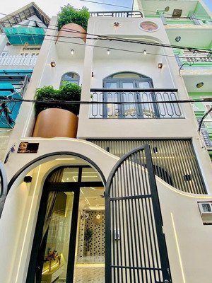 nhà giá rẻ 33,8m2 giá 2 tỷ 550 1 trệt 2 lầu đường gò dầu p tân quý tân phú hcm