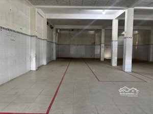 bán nhà xưởng tại phường dĩ an, bình dương, dt 226m2. tổng dt sàn 650m2 giá rẽ. lh 