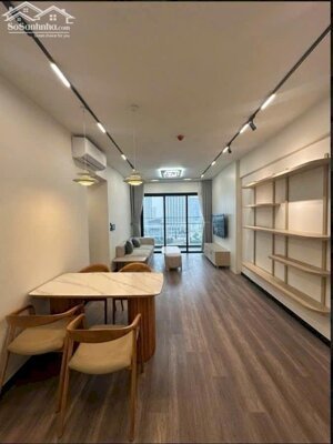 Bán căn hộ chung cư Resco Cổ Nhuế - đường Phạm Văn Đồng – 106m2 – giá chỉ nhỉnh 5 tỷ.