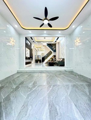 cần bán nhà đỗ tấn phong-phú nhuận - hạ giá 4 tỷ 750-61m2-đầu tư hay an cư đều lời-hot nhất khu vực