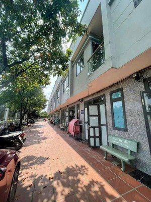 cho thuê nhà liền kề trệt lầu 2pn 2wc hẻm nguyễn thị minh khai phú hoà