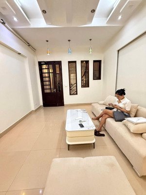 bán nhà trung kính cầu giấy vị trí siêu đẹp, giá chỉ 15.7 tỷ địa chỉ: trung kính,