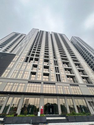 cần bán nhanh trong tuần căn góc 3 ngủ 3 vệ sinh 114m2 tầng trung - đẹp nhất hinode hoài đức