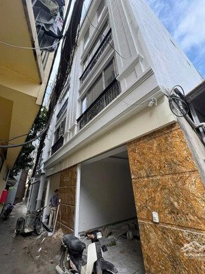 nhà mới kingkong -hồ tùng mậu -full nội thất -ngõ rộng thoáng -giá: 7.2 tỷ diện tích: 36m2 x 5 tầng