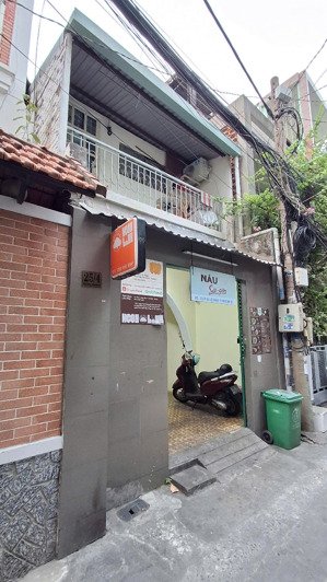 giáp quận 1 chỉ: 300m, bán nhà đường lê văn duyệt, quận bình thạnh, dt: 4.9x20m, 2 tầng, 10.9 tỷ