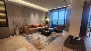 cho thuê 4 ngủ discovery, siêu rộng 200m2 - 34tr full nội thất cao cấp vào luôn. lh 035.,285.,1523
