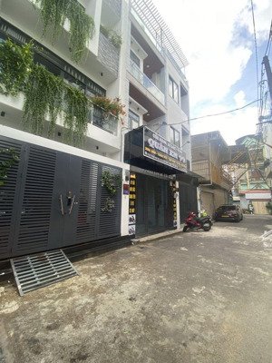 hxh đậu cửa ,415m 1sẹt phan huy ích, p15 tân bình, 4 tầng, 4pn, 5wc, st, 8,5 tỷ tl, tuấn 