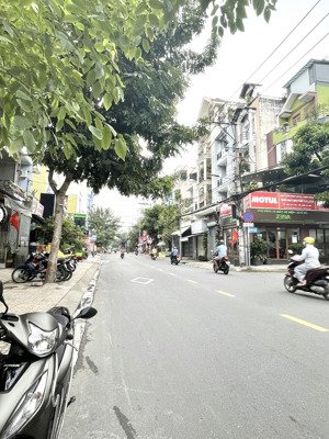 mặt tiền kinh doanh tân phú-cạnh tân hương-4 tầng- ngang 4 x 16- nhỉnh 10 tỷ