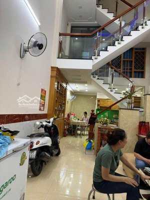 hẻm 5m shr pháp lý sạch vị trí đắc địa kinh doanh tốt con đường chính bán căn võ văn tần giá 6tỷ6