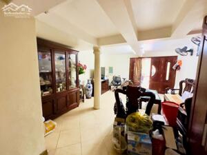 Bán nhà Trần Quốc Hoàn 59m2, 6T, MT 4.9m, phân lô, TM, 19.7 tỷ