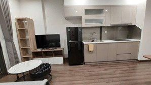 cho thuê gấp căn hộ cao cấp vinhomes symphony long biên-1 ngủ 1 khách-full nội thất-giá 11 triệu